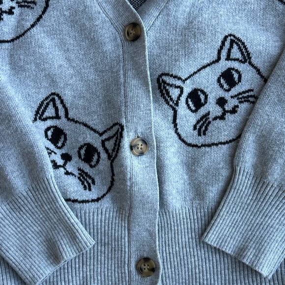 No Boundaries Gray Cat Face Women's Cardigan - Picture 8 of 8